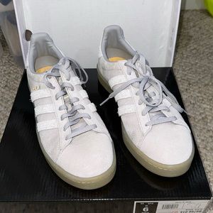 Women’s Adidas sneakers